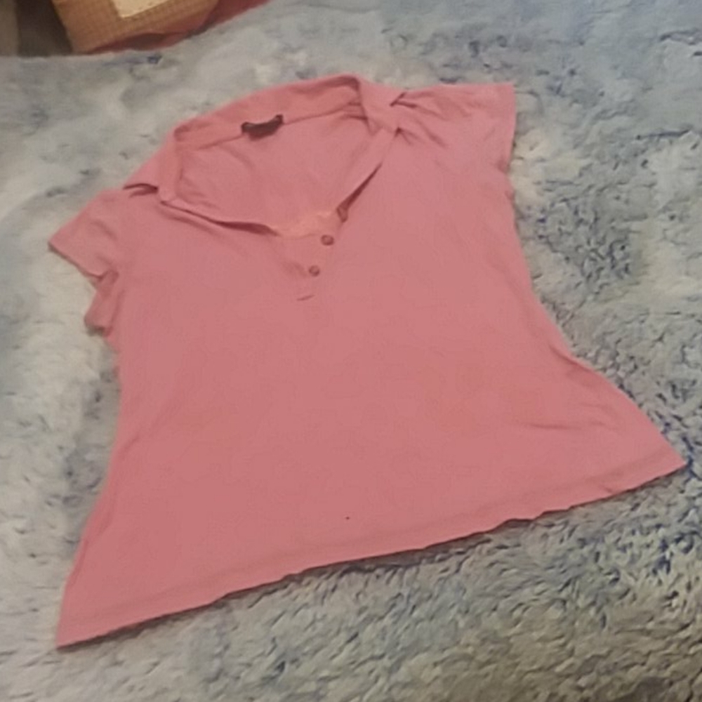 Pink top - Picture 3 of 3